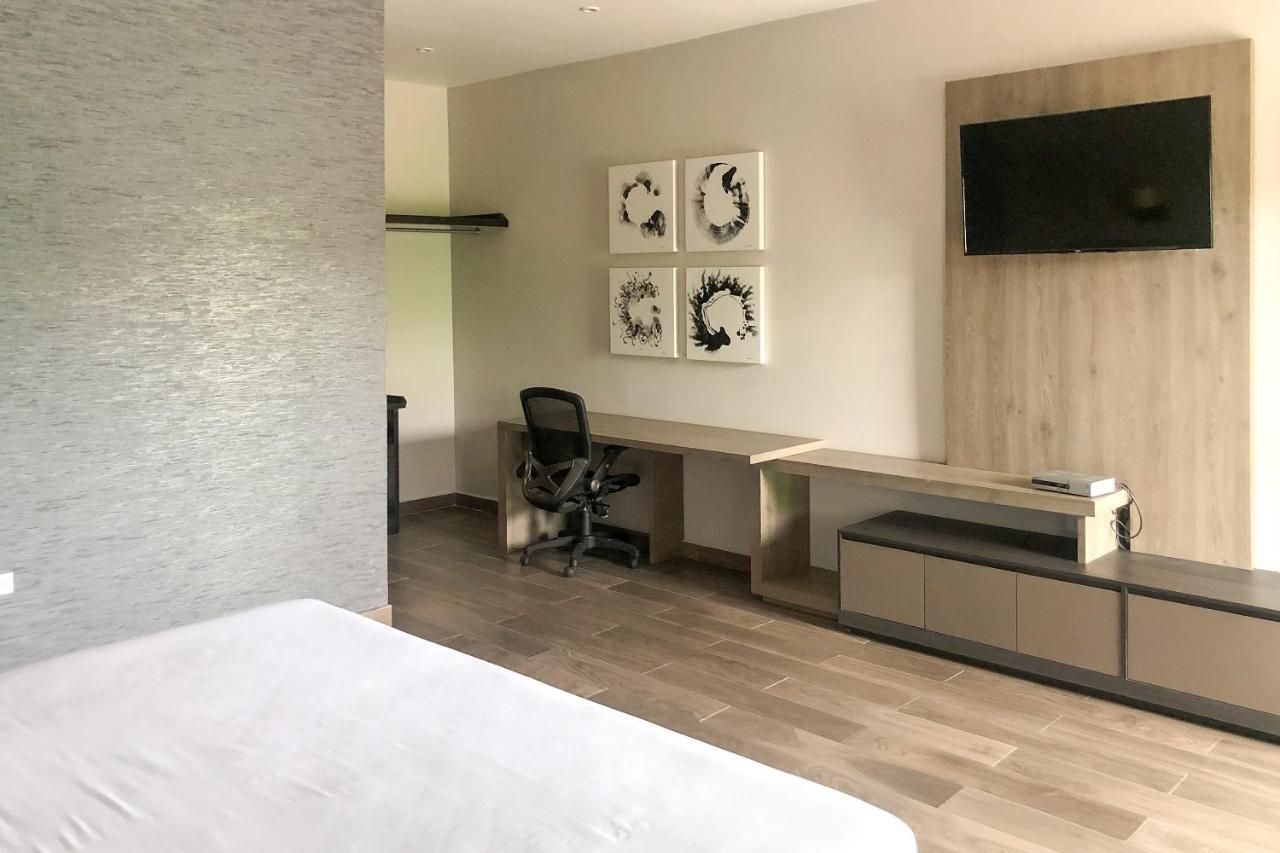 Capital O Palms Hotel, Acuna Ciudad Acuña Eksteriør bilde