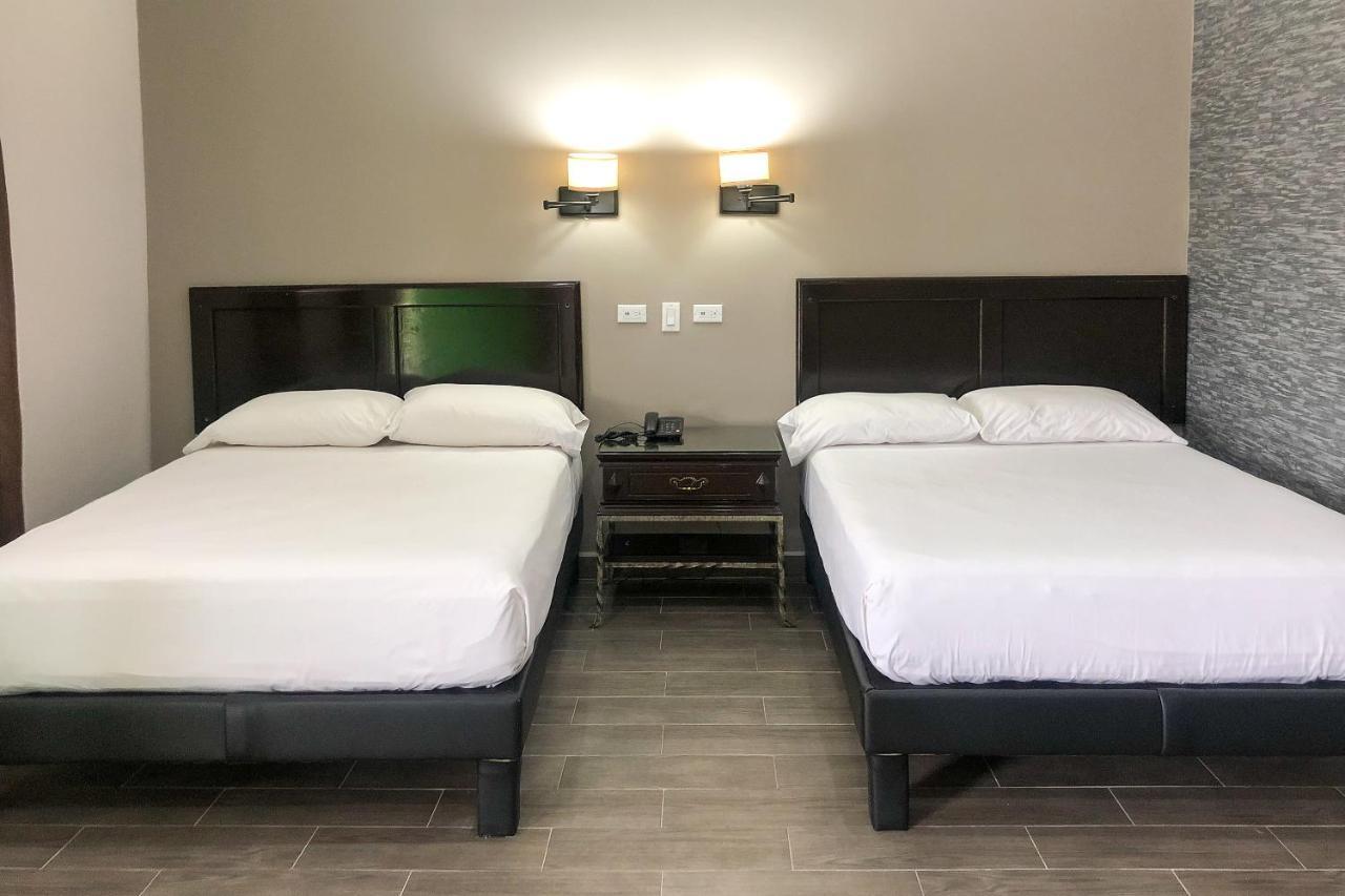 Capital O Palms Hotel, Acuna Ciudad Acuña Eksteriør bilde