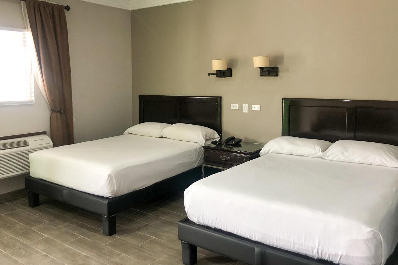 Capital O Palms Hotel, Acuna Ciudad Acuña Eksteriør bilde