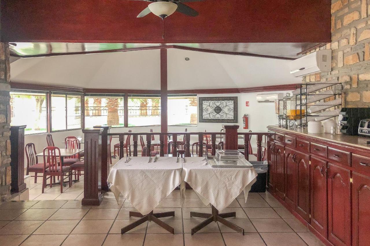 Capital O Palms Hotel, Acuna Ciudad Acuña Eksteriør bilde